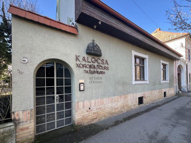 Eladó családi ház, Kalocsán 230 M Ft, 6 szobás