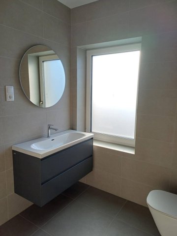 Eladó családi ház, Pilisvörösváron 249.9 M Ft, 5 szobás