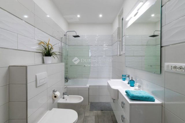 Eladó téglalakás, Budapesten, IX. kerületben 239 M Ft, 5 szobás