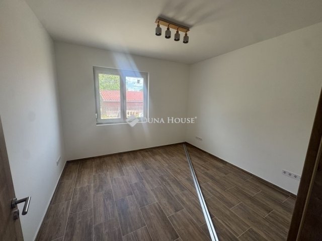 Eladó családi ház, Alsónémediben 120 M Ft, 6 szobás