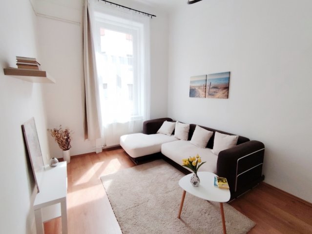 Eladó téglalakás, Budapesten, VI. kerületben, Dessewffy utcában