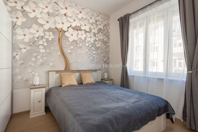 Eladó téglalakás, Budapesten, VII. kerületben 72.6 M Ft