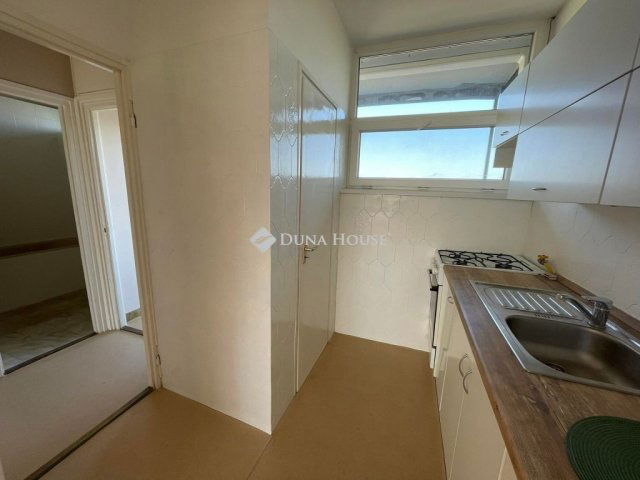 Kiadó panellakás, albérlet, Kecskeméten 150 E Ft / hó, 2 szobás