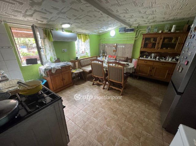 Eladó sorház, Szalkszentmártonon 27 M Ft, 2 szobás