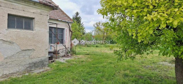 Eladó telek, Lipóton 12.99 M Ft / költözzbe.hu