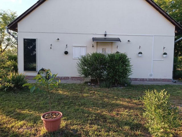 Eladó családi ház, Szentesen 10.5 M Ft, 1+1 szobás