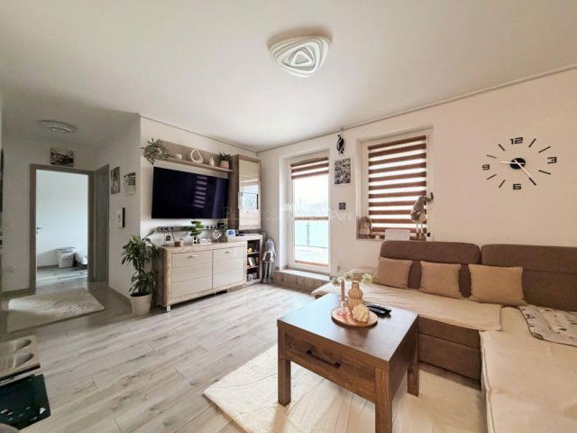 Eladó téglalakás, Szombathelyen 74.99 M Ft, 3 szobás