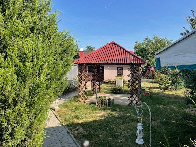 Eladó nyaraló, Keszthelyen 49 M Ft, 2 szobás