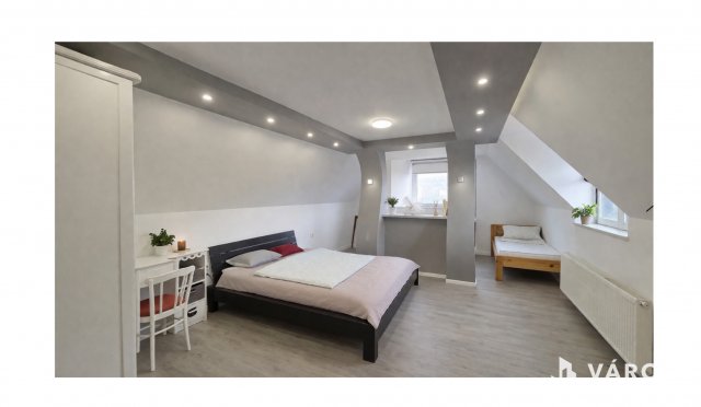 Kiadó családi ház, albérlet, Debrecenben 700 E Ft / hó