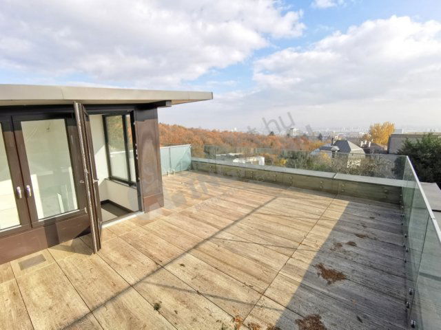 Kiadó ikerház, albérlet, Budapesten, XI. kerületben, 4 szobás