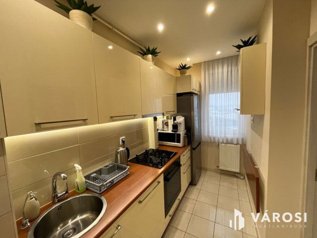 Eladó téglalakás, Debrecenben 62.9 M Ft, 3 szobás