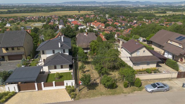 Eladó családi ház, Csömörön 84.9 M Ft, 2 szobás