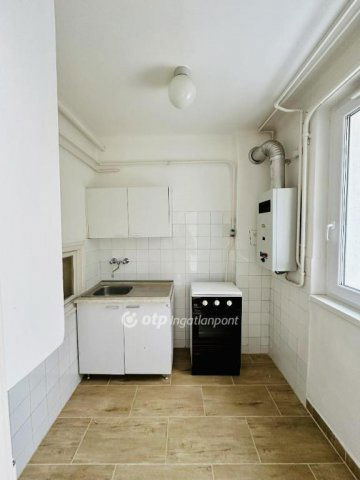 Eladó téglalakás, Hajdúszoboszlón 54.9 M Ft, 3 szobás