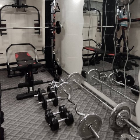 Eladó családi ház, Szigethalmon 179 M Ft, 7+1 szobás