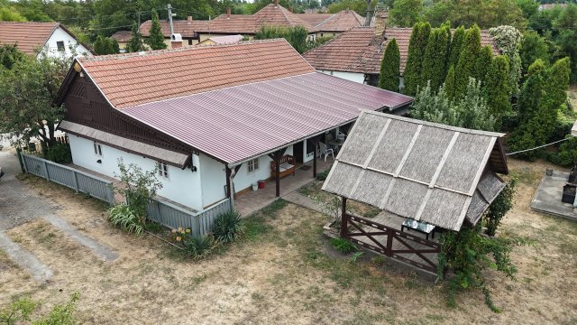 Eladó családi ház, Poroszlón 35 M Ft, 2+1 szobás