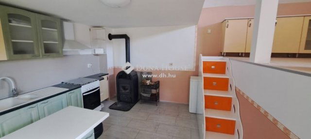 Eladó családi ház, Budapesten, XXI. kerületben 37.99 M Ft