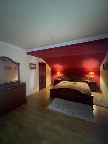 Eladó családi ház, Szigetszentmiklóson 185 M Ft, 5 szobás