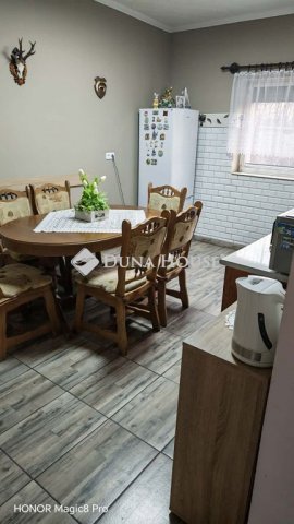 Eladó családi ház, Bősárkányon 28.9 M Ft, 1 szobás