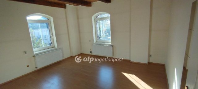 Eladó családi ház, Dunaharasztin 138.9 M Ft, 5 szobás