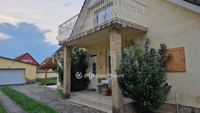 Eladó családi ház, Kozármislenyen 138 M Ft, 5 szobás