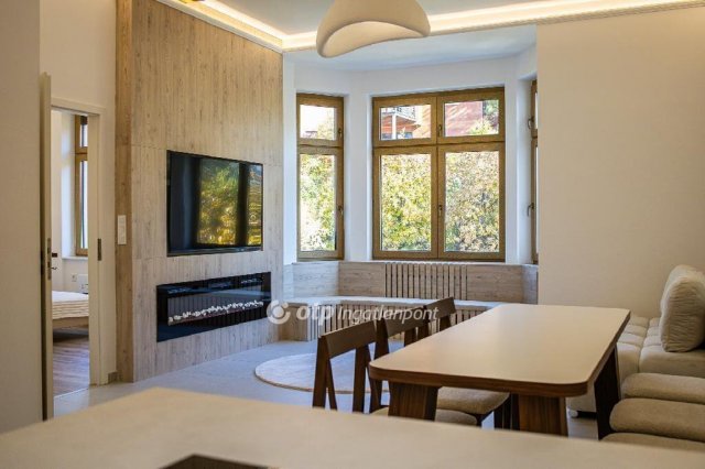 Eladó téglalakás, Budapesten, I. kerületben 249.9 M Ft, 3 szobás