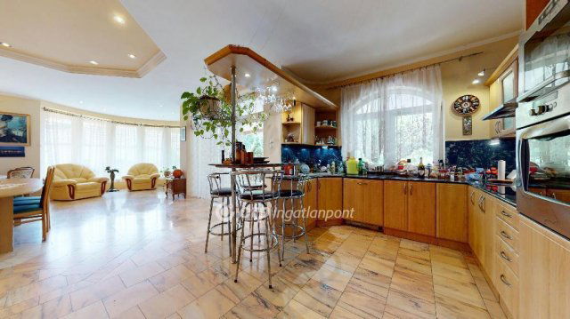 Eladó családi ház, Nyíregyházán 122 M Ft, 3 szobás