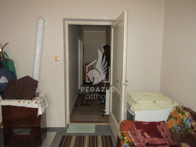 Eladó családi ház, Ózdon 20.9 M Ft, 6 szobás