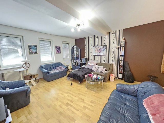 Eladó téglalakás, Pápán 59.15 M Ft, 3 szobás