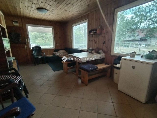 Eladó családi ház, Szegeden 18 M Ft, 1 szobás