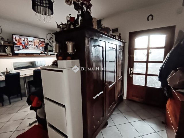 Eladó családi ház, Dányon 46 M Ft, 1+2 szobás