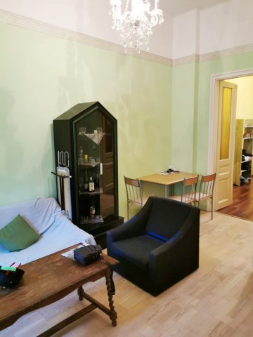 Kiadó téglalakás, albérlet, Pécsett, Mária utcában, 2 szobás