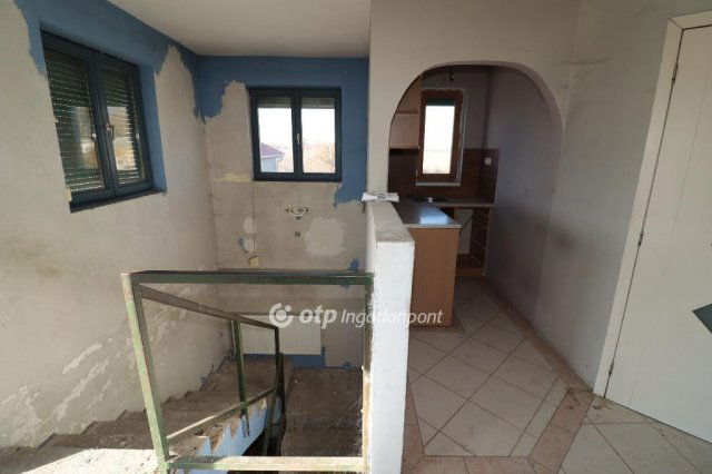 Eladó családi ház, Ráckevén 89.9 M Ft, 6 szobás