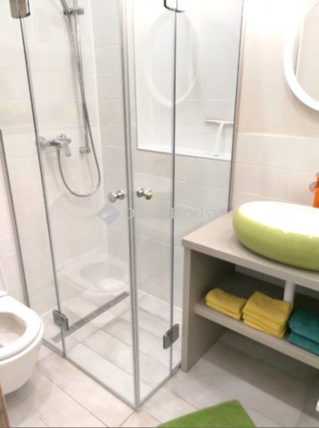 Eladó téglalakás, Budapesten, VI. kerületben 89.9 M Ft, 4 szobás