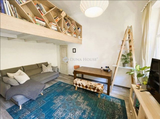 Eladó téglalakás, Budapesten, VII. kerületben, Nefelejcs utcában