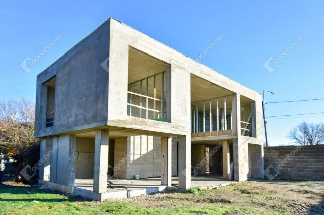 Eladó családi ház, Szegeden 99.9 M Ft, 5 szobás