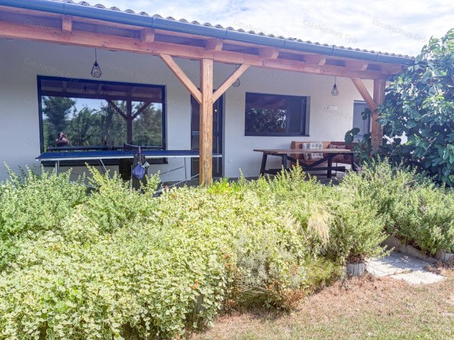 Eladó családi ház, Győrújfalun 160 M Ft, 4 szobás