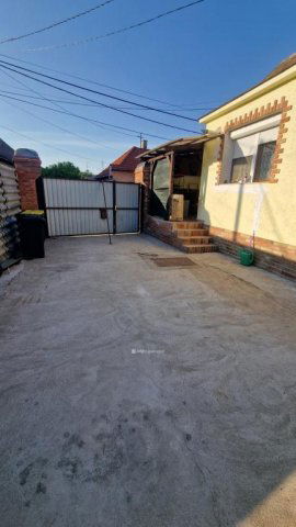 Eladó sorház, Mohácson 31.9 M Ft, 3+1 szobás