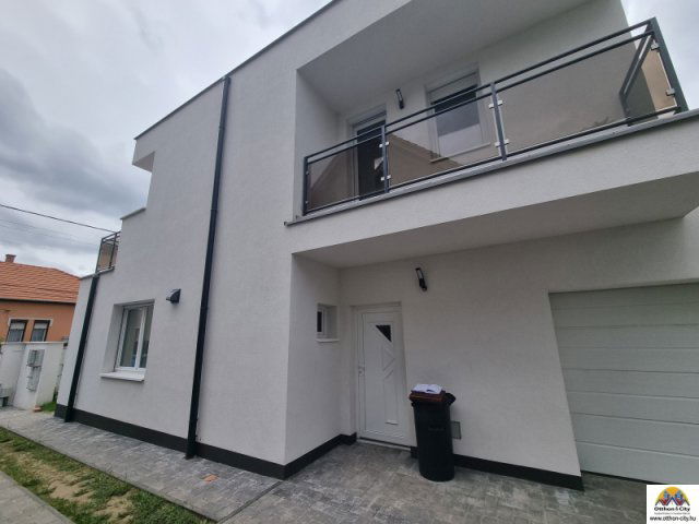 Eladó ikerház, Budapesten, XVIII. kerületben 160 M Ft, 4 szobás