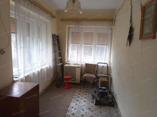 Eladó családi ház, Öcsödön 10.9 M Ft, 2 szobás