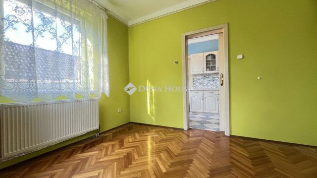 Eladó családi ház, Füzesabonyban 78 M Ft, 6 szobás