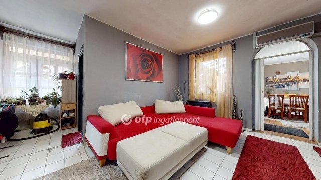 Eladó családi ház, Levelek 39 M Ft, 4 szobás