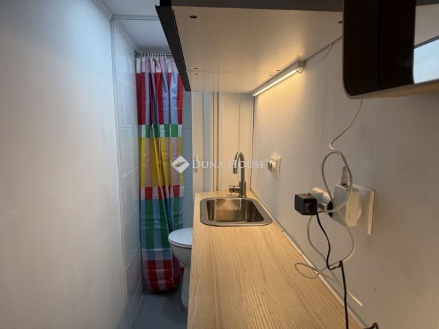 Eladó téglalakás, Budapesten, VIII. kerületben 17.5 M Ft