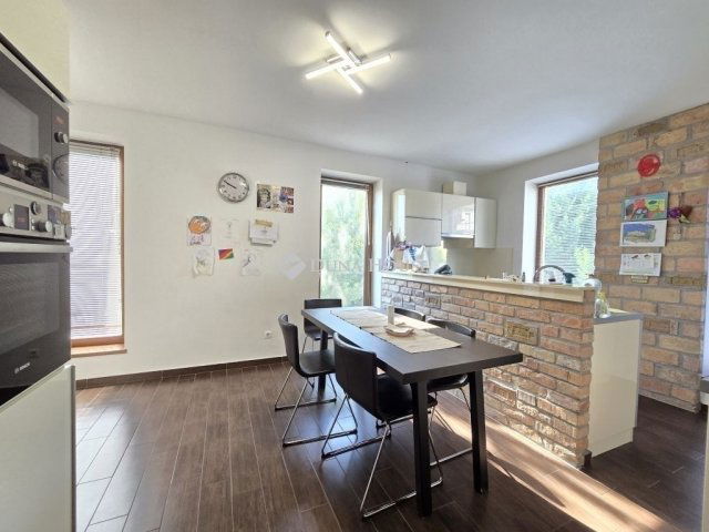 Eladó családi ház, Diósdon 184.9 M Ft, 3+2 szobás