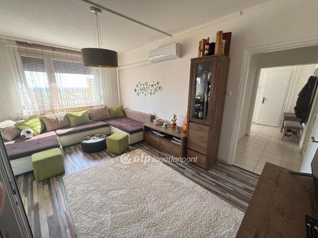 Eladó panellakás, Miskolcon 34.9 M Ft, 1+2 szobás