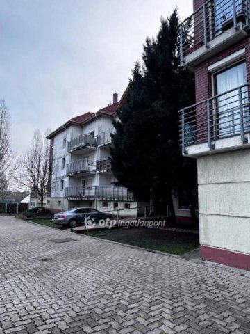 Eladó téglalakás, Budapesten, XVIII. kerületben 71.2 M Ft