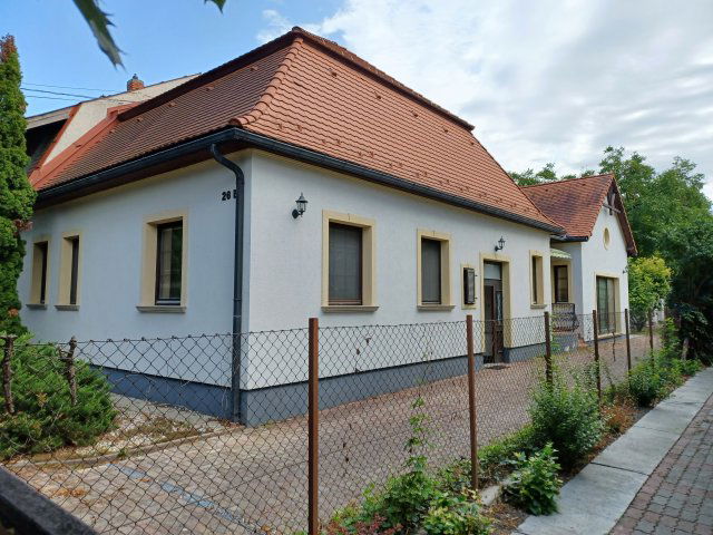 Kiadó családi ház, albérlet, Győrött 600 E Ft / hó, 5 szobás