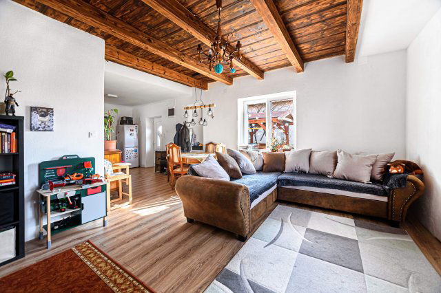 Eladó családi ház, Budajenőn 154.9 M Ft, 6 szobás