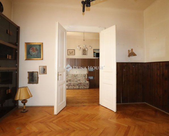 Eladó téglalakás, Budapesten, V. kerületben 119 M Ft, 3 szobás