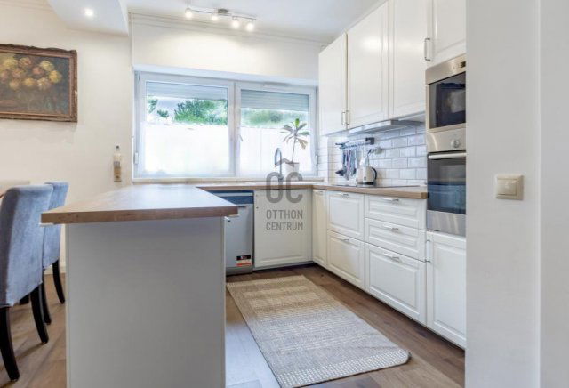 Eladó téglalakás, Budapesten, XII. kerületben 165 M Ft, 4 szobás