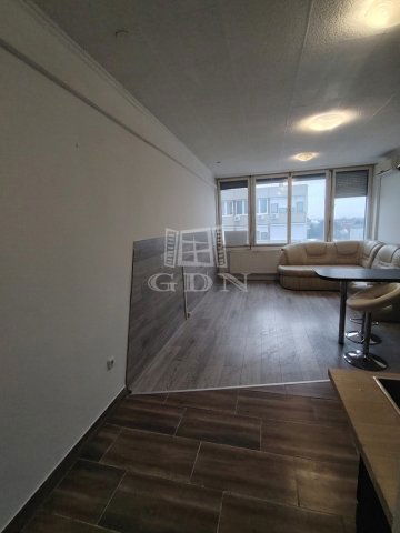 Eladó panellakás, Szigetszentmiklóson 55 M Ft, 2+1 szobás